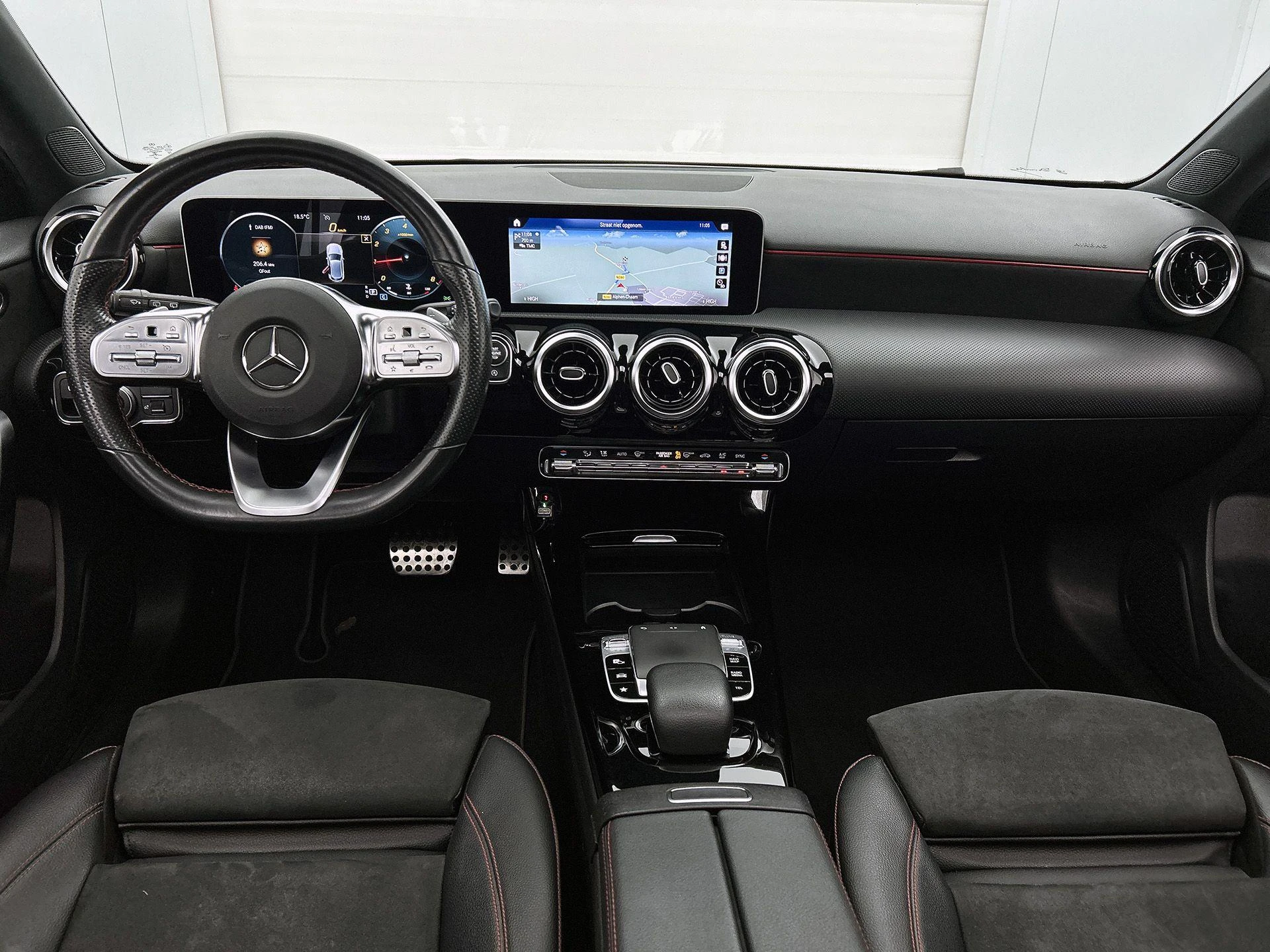 Mercedes-Benz-A-Klasse-image-22