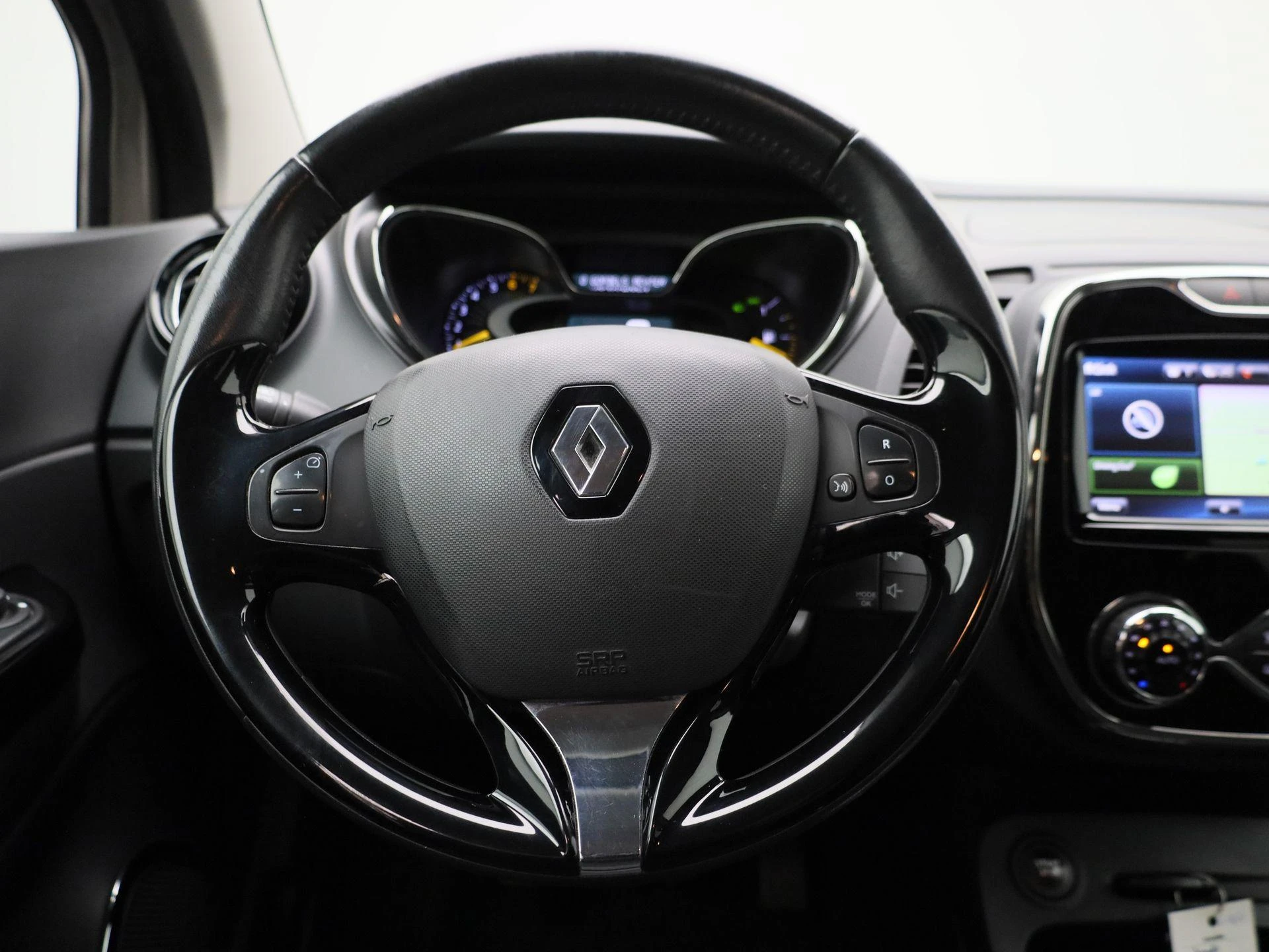 Renault-Captur-image-6