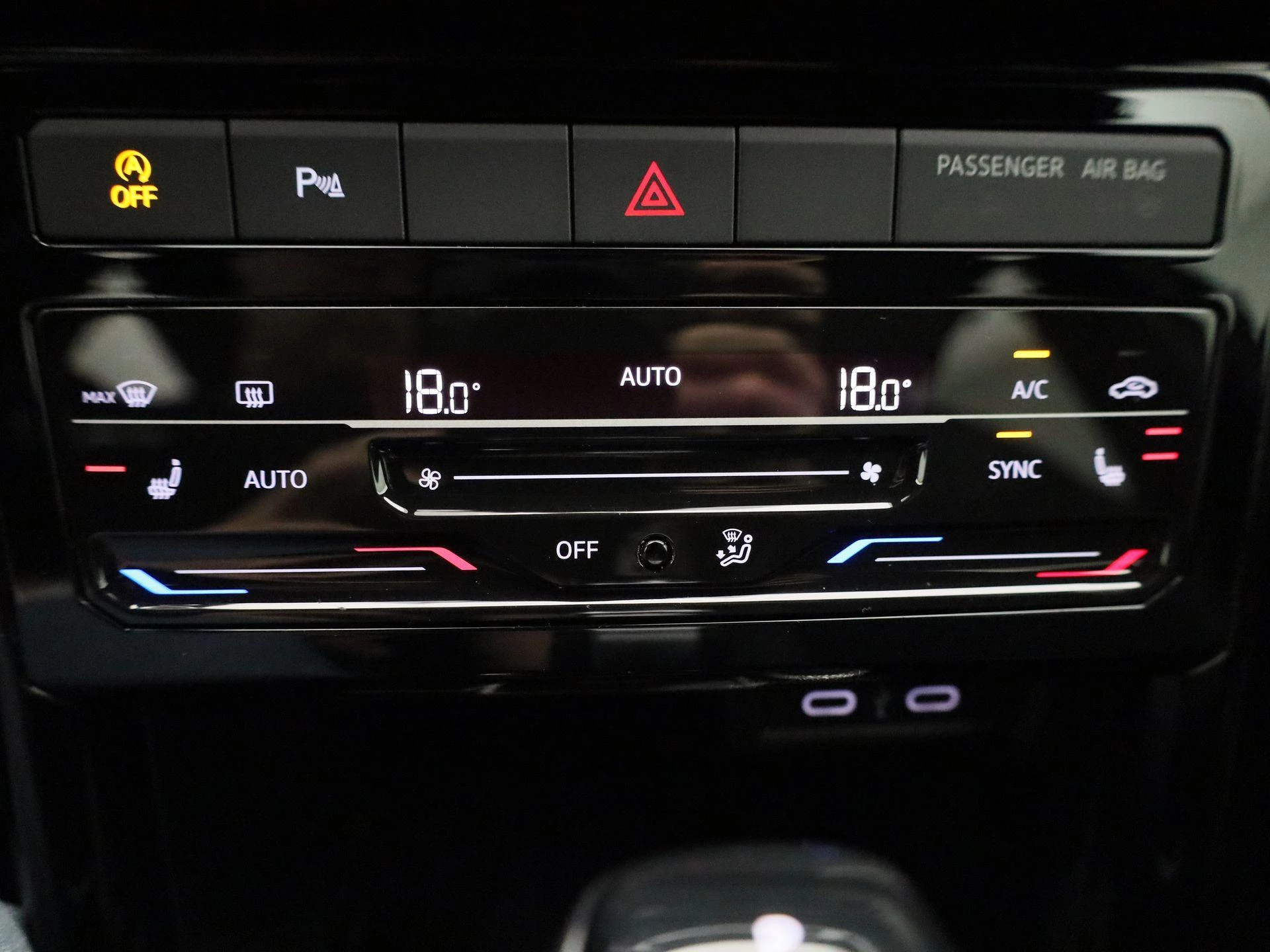 Volkswagen-T-Cross-image-21