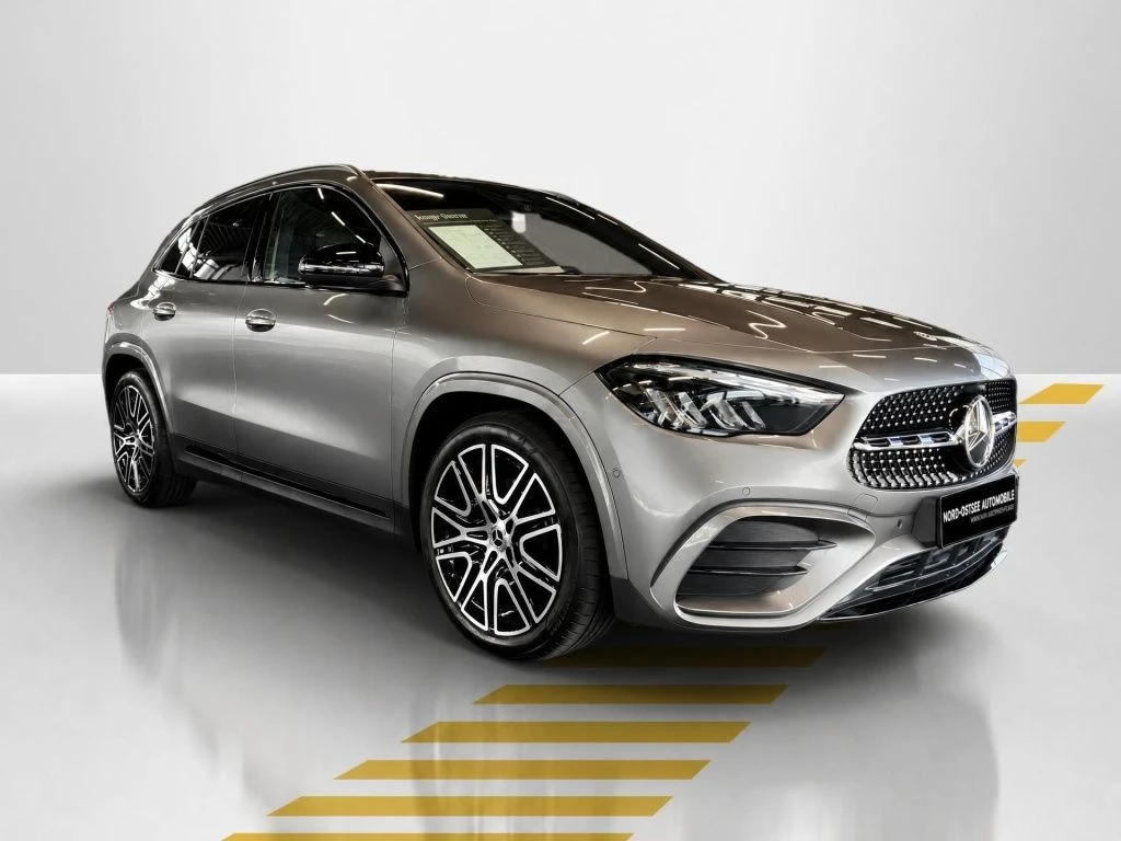 Mercedes-Benz-GLA 200-image-16