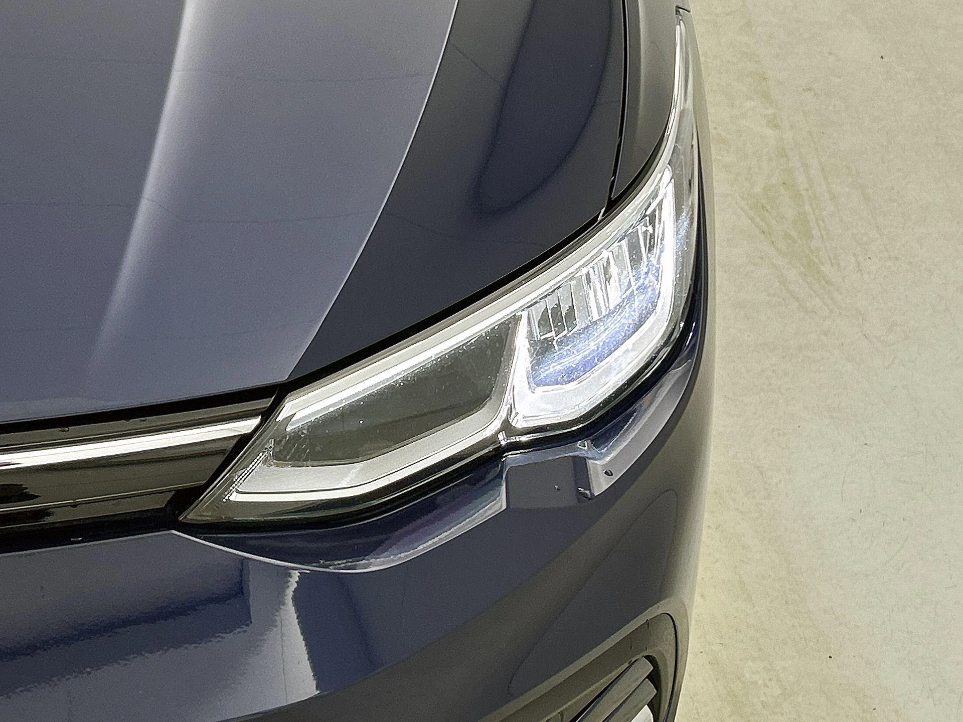 Volkswagen-Golf-image-24