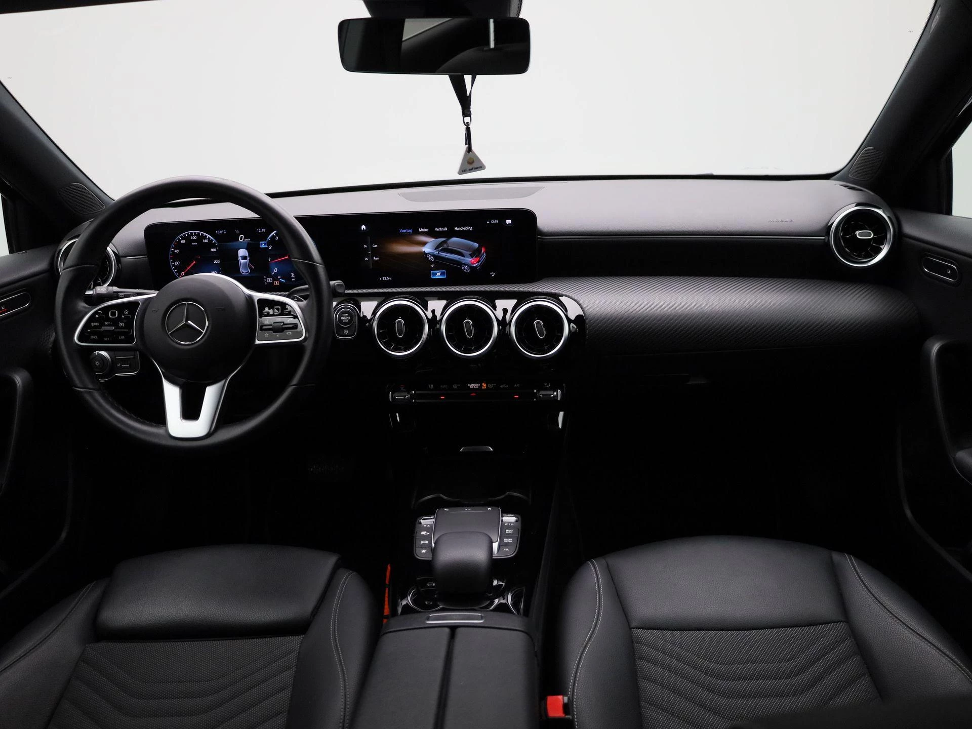 Mercedes-Benz-A-Klasse-image-35