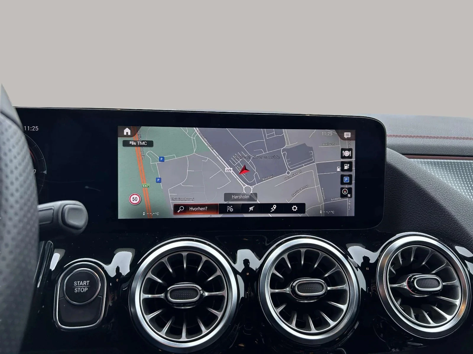 Mercedes-Benz-EQA-image-15