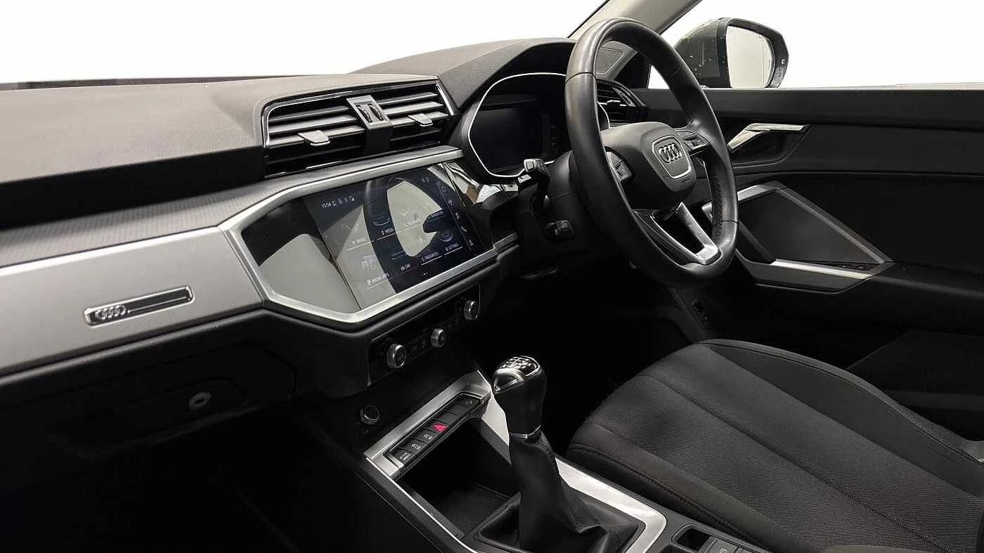 Audi-Q3-image-3