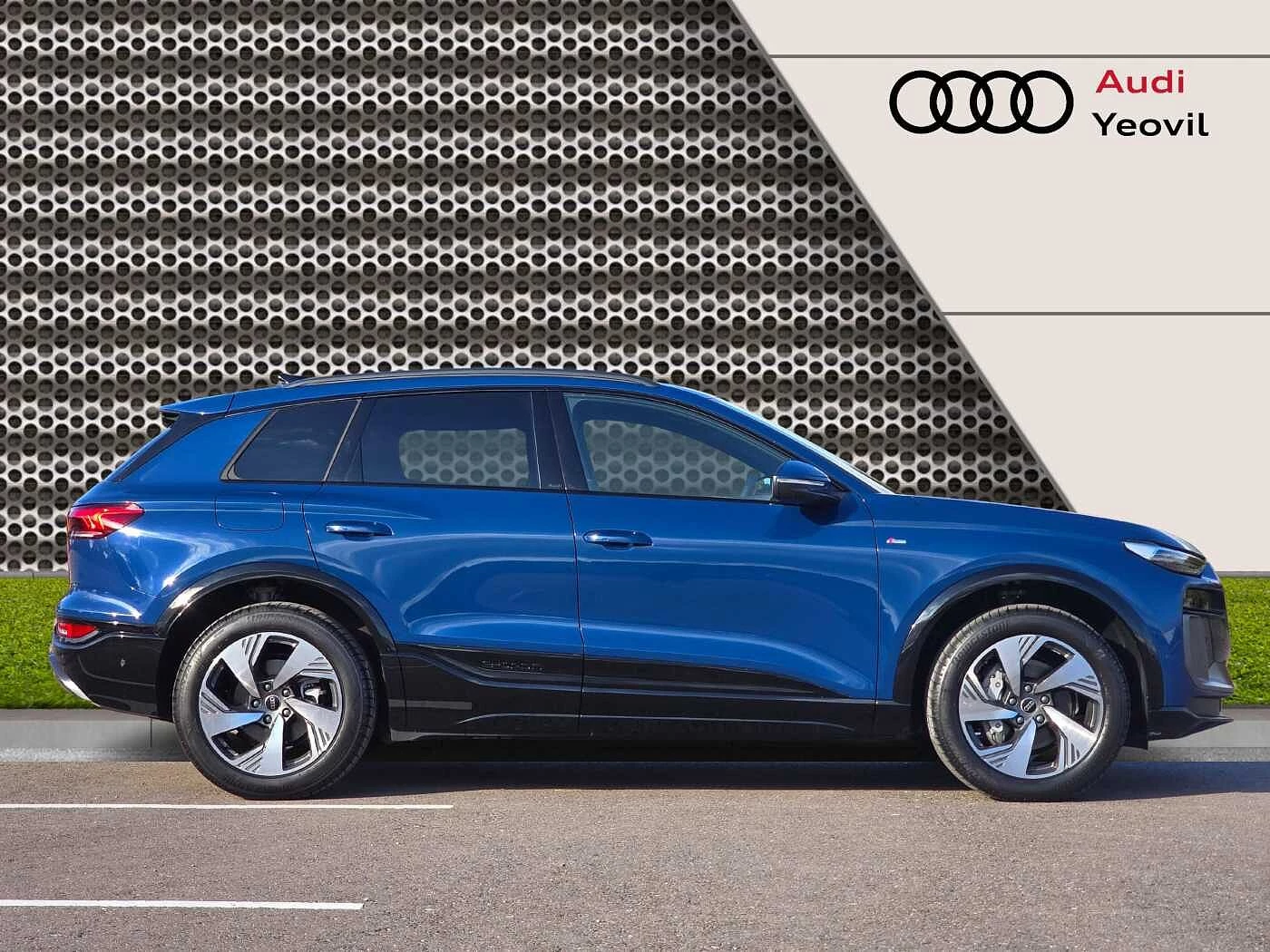 Audi-Q6 e-tron-image-3