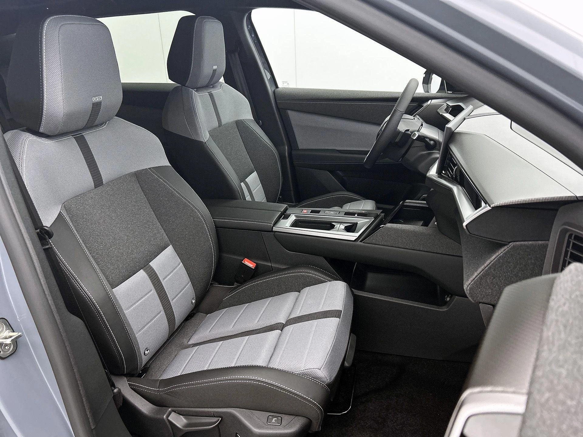 Opel Grandland 1.6 Turbo Plug-in-Hybrid Business Edition