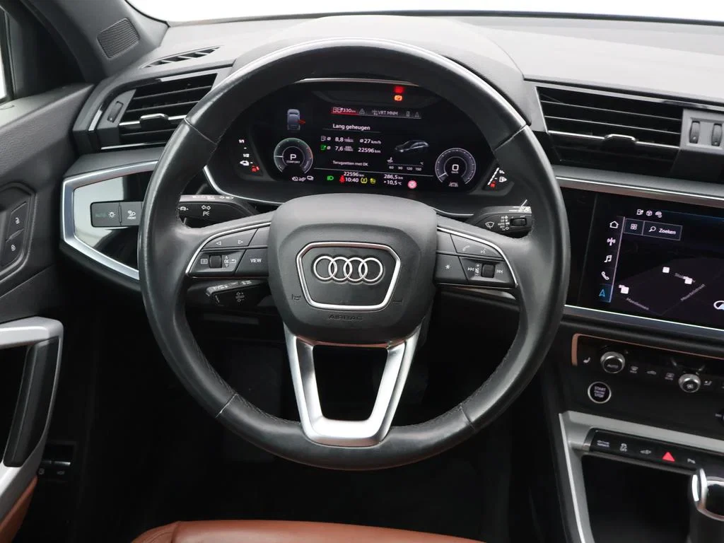 Audi-Q3-image-12