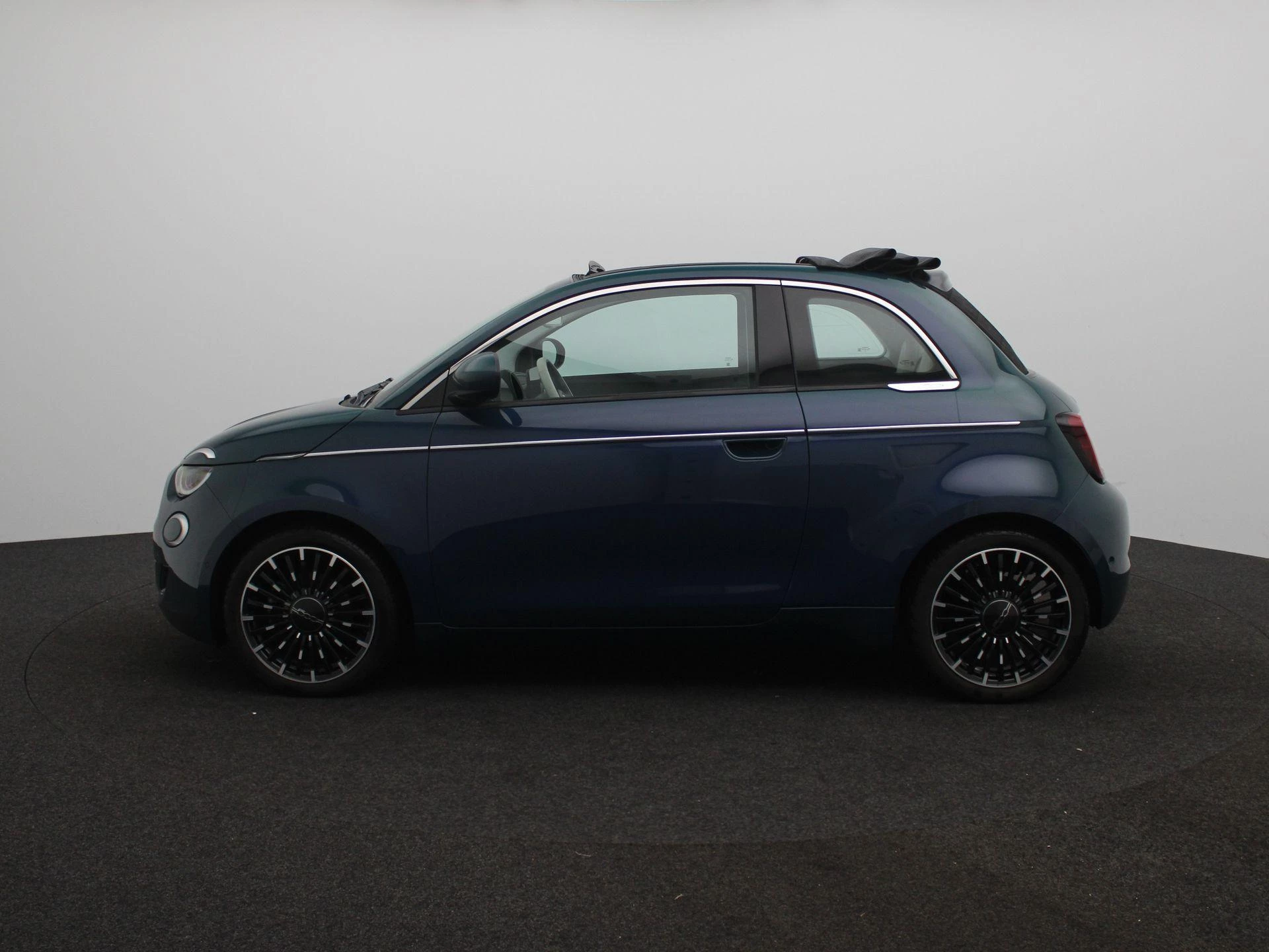 Fiat-500C-image-3