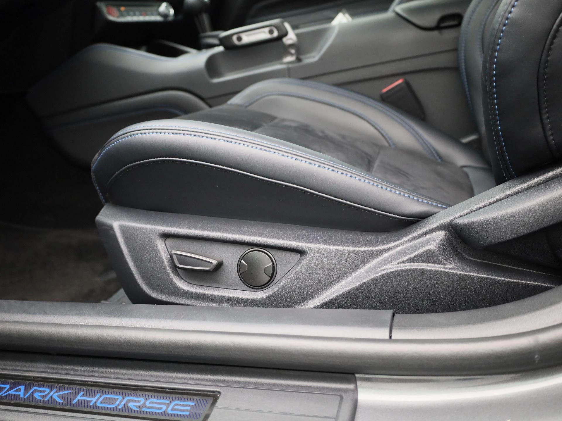 Ford Mustang 5.0i V8 Aut. Dark Horse