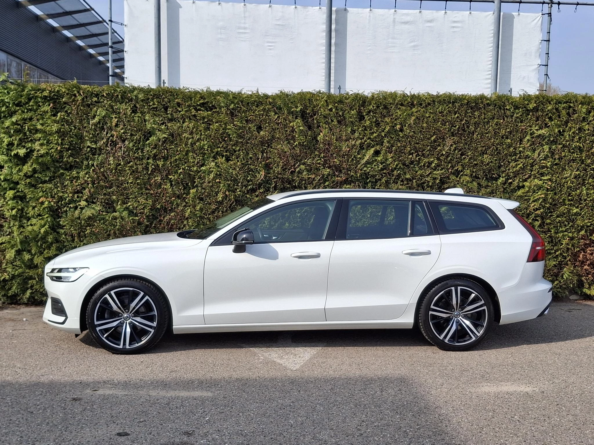 Volvo-V60-image-12