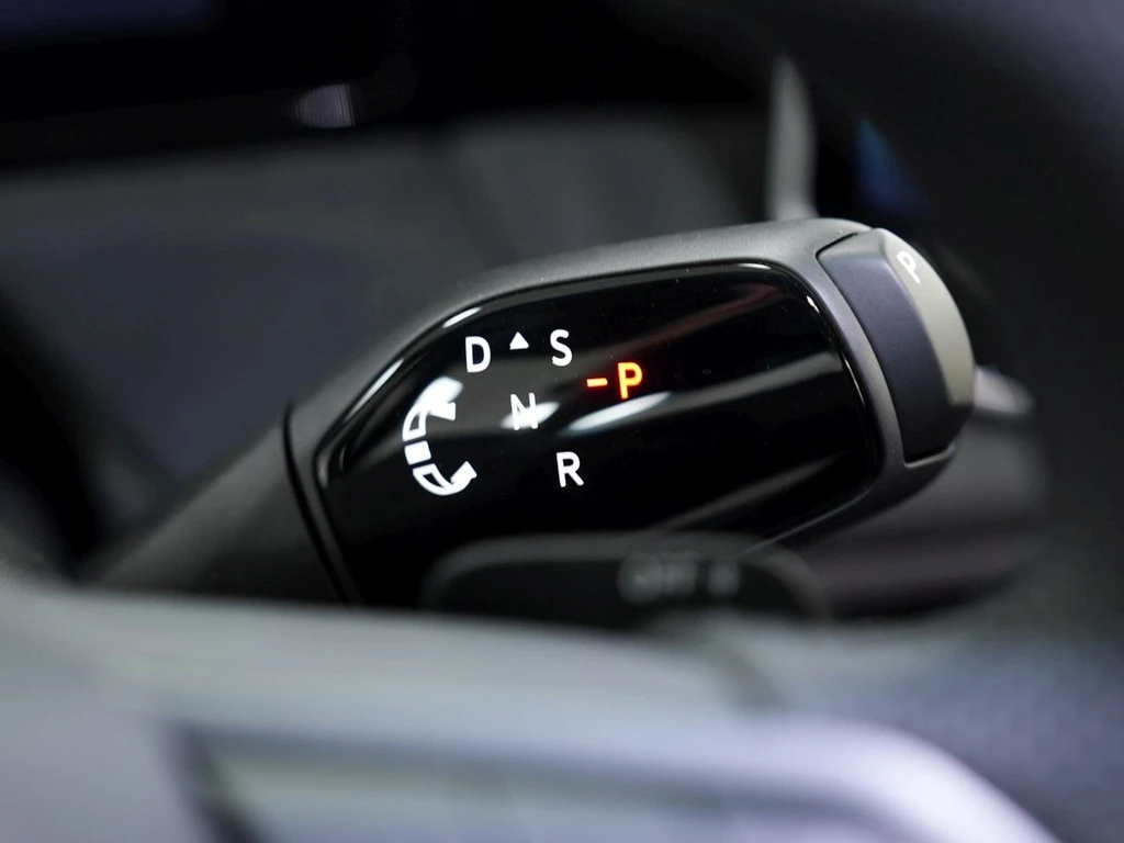 Volkswagen-Tiguan-image-15