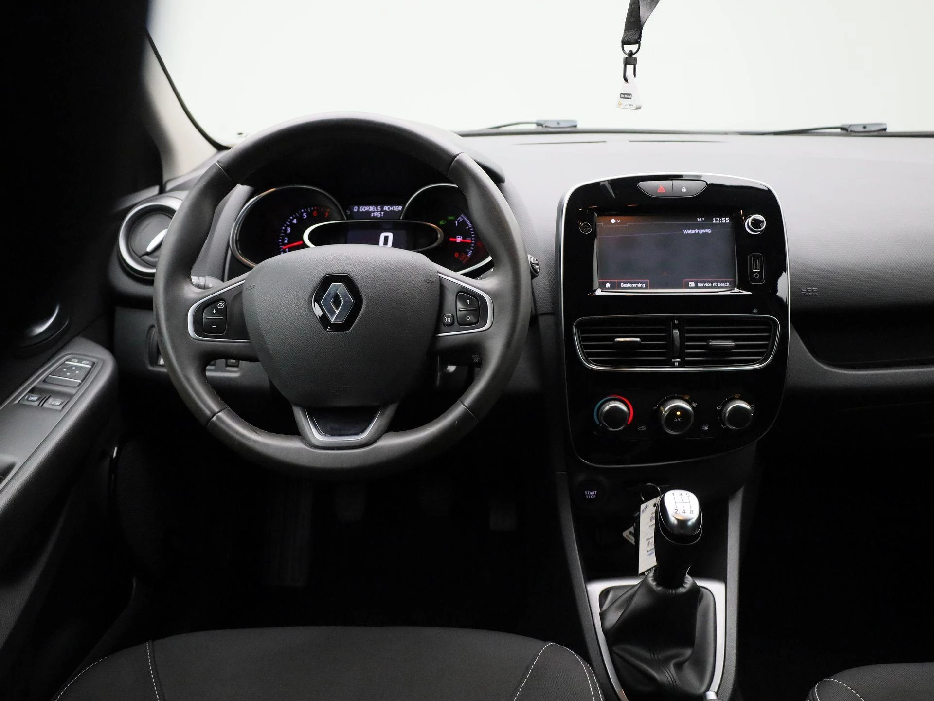 Renault-Clio-image-6