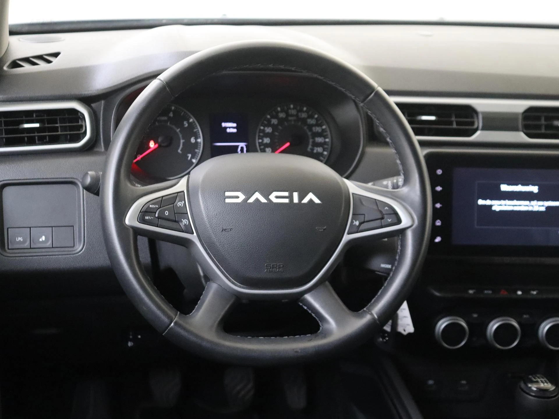 Dacia-Duster-image-10