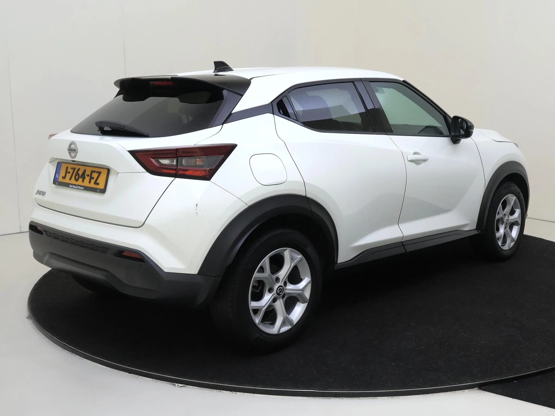 Nissan-Juke-image-3
