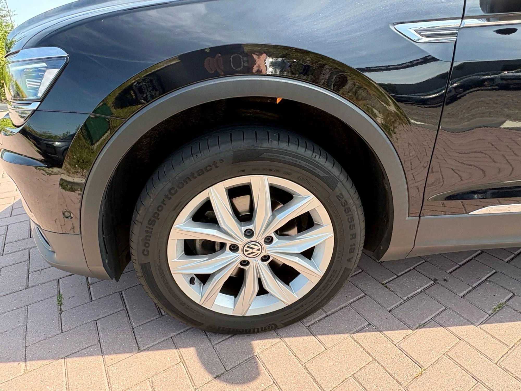 Volkswagen-Tiguan Allspace-image-2
