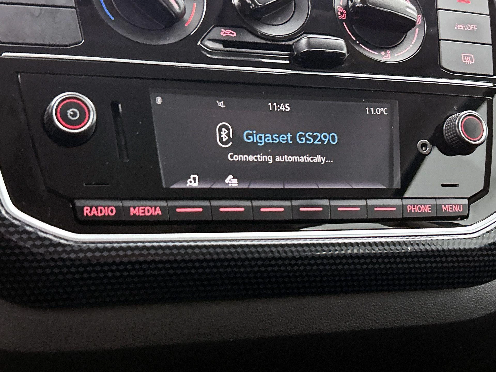 Volkswagen-up!-image-11