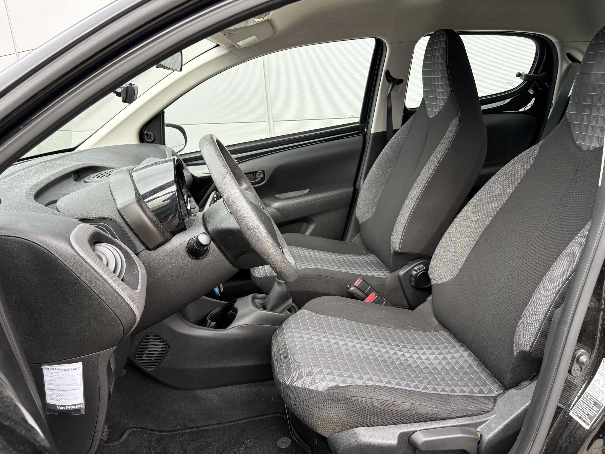 Peugeot-108-image-10