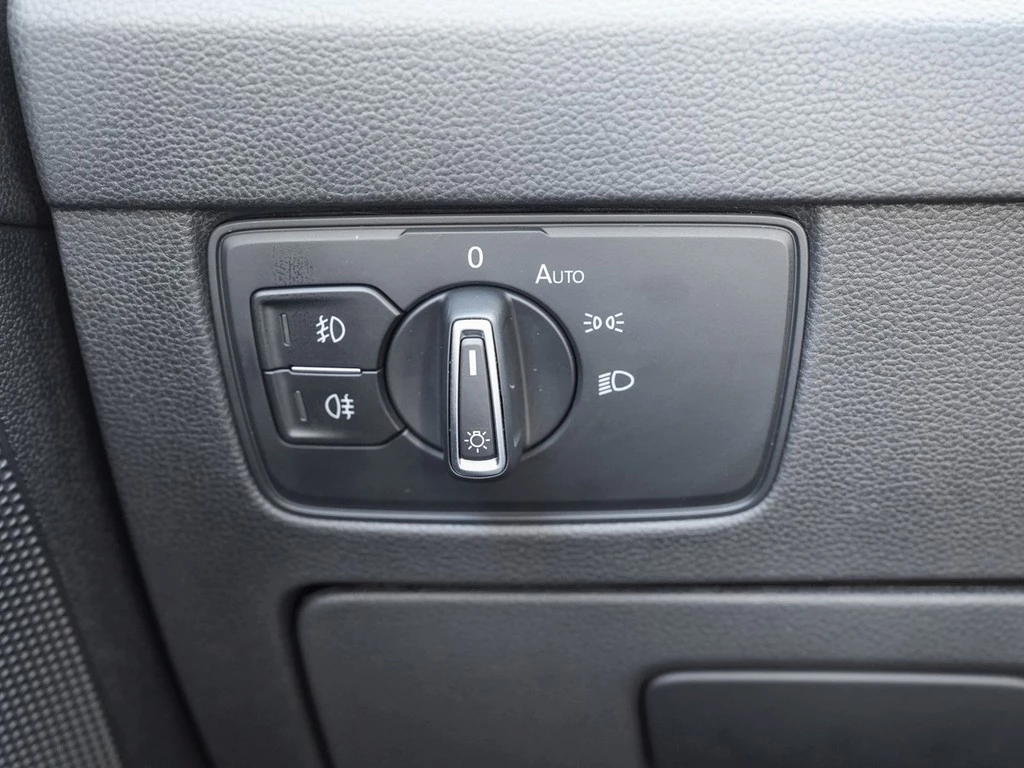 Volkswagen Passat Variant 2.0 TDI DSG Business *IQ-Drive*Navi*App-Conn*Travel-Assist*Kamera*230Volt Steckdose*u