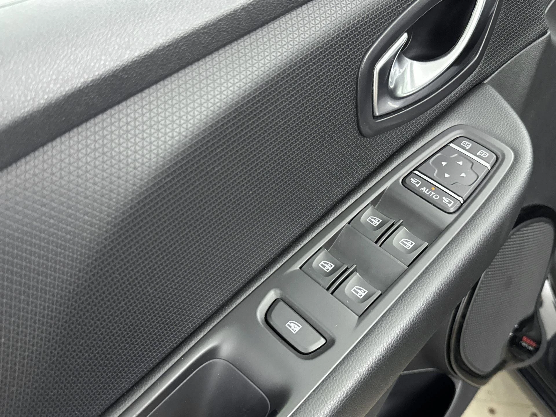 Renault-Clio-image-13