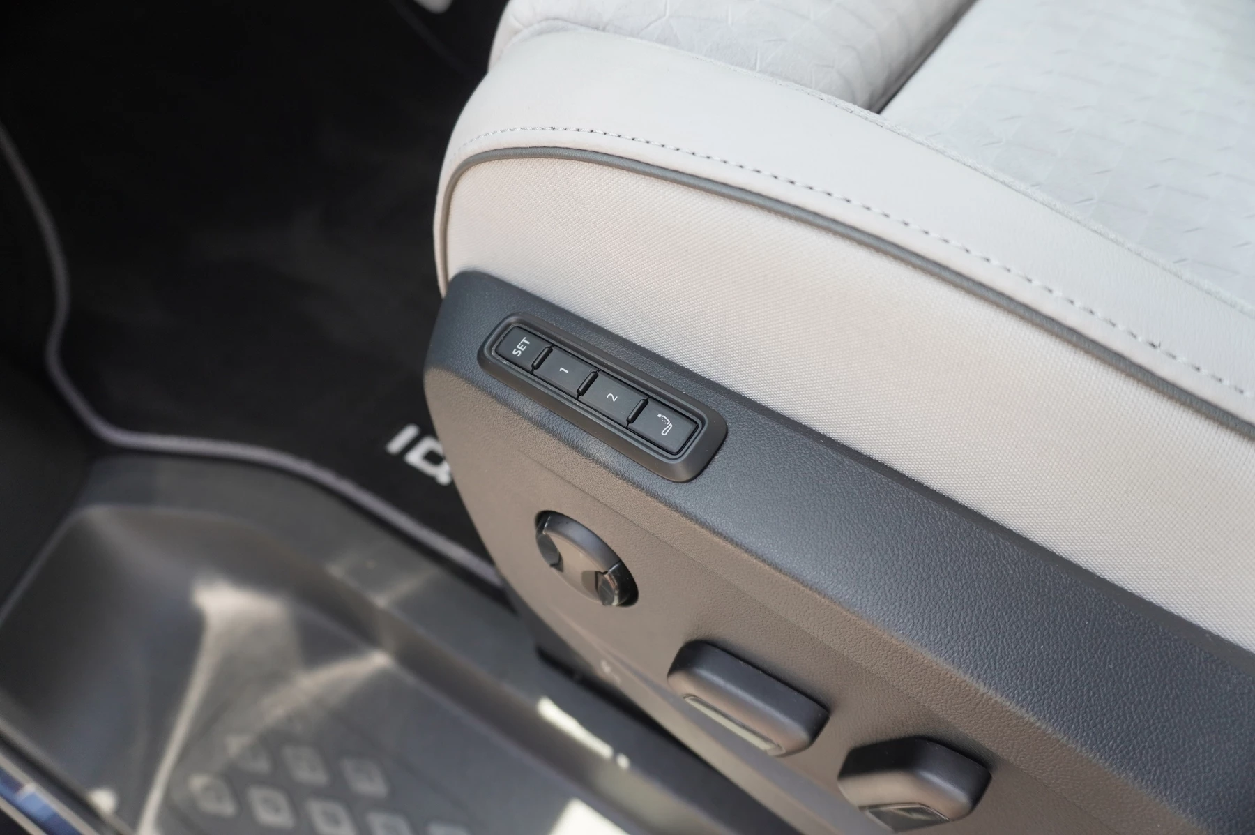Volkswagen-ID. Buzz-image-9