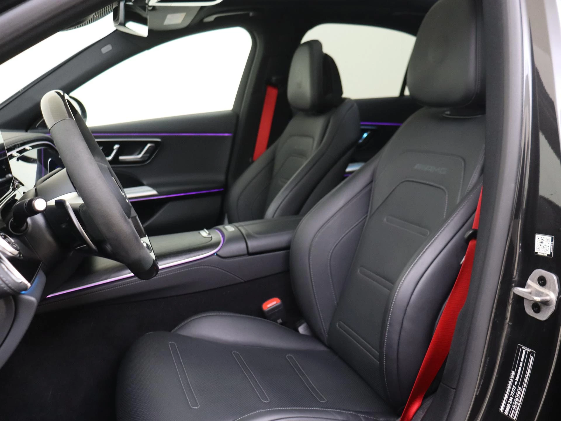 Mercedes-Benz-E-Klasse-image-12