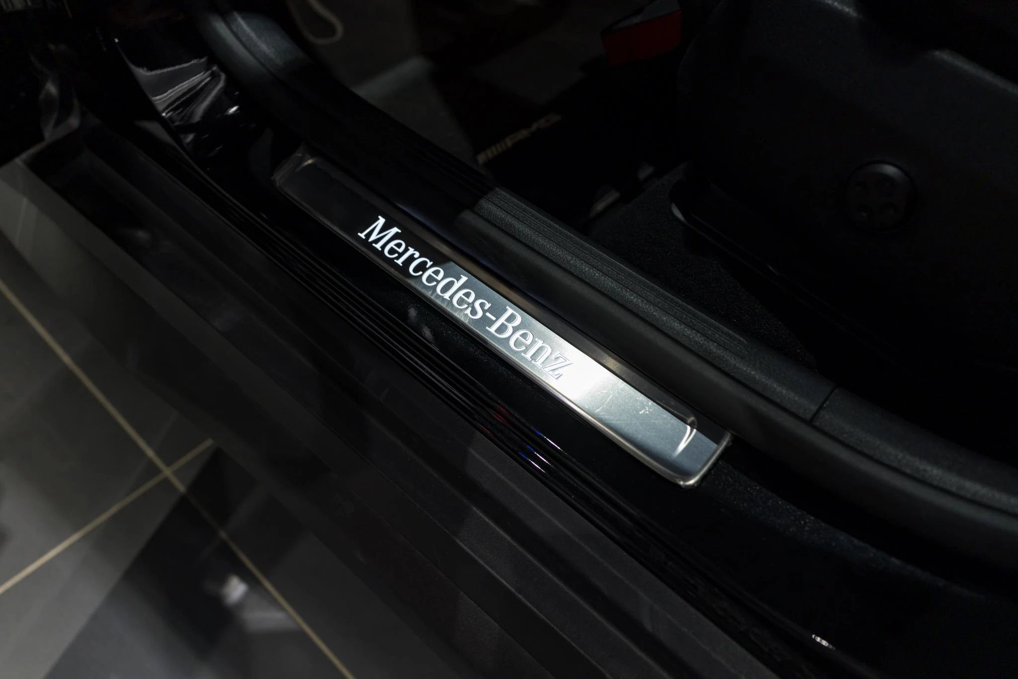 Mercedes-Benz-GLC-image-24