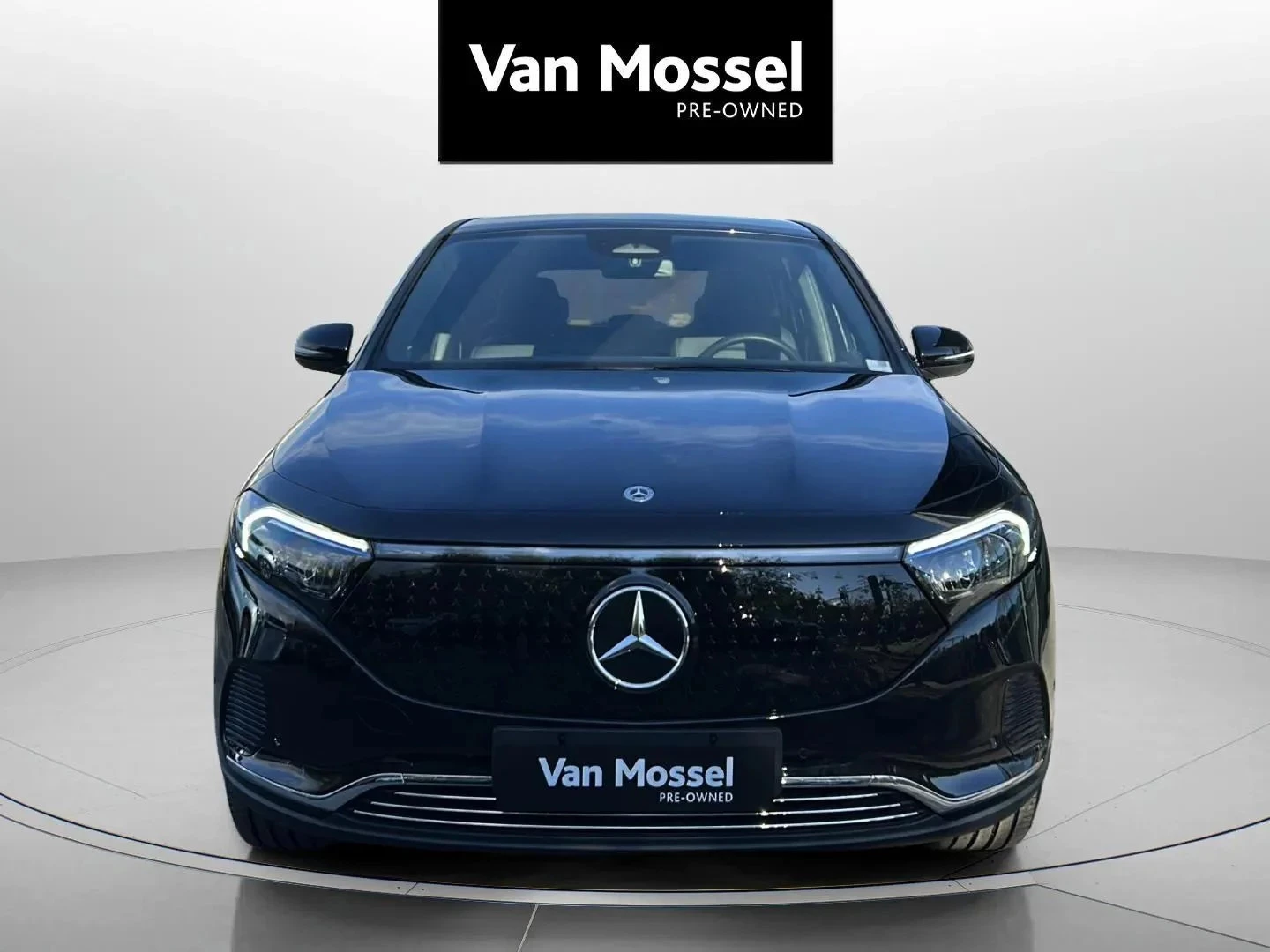 Mercedes-Benz-EQA-image-1