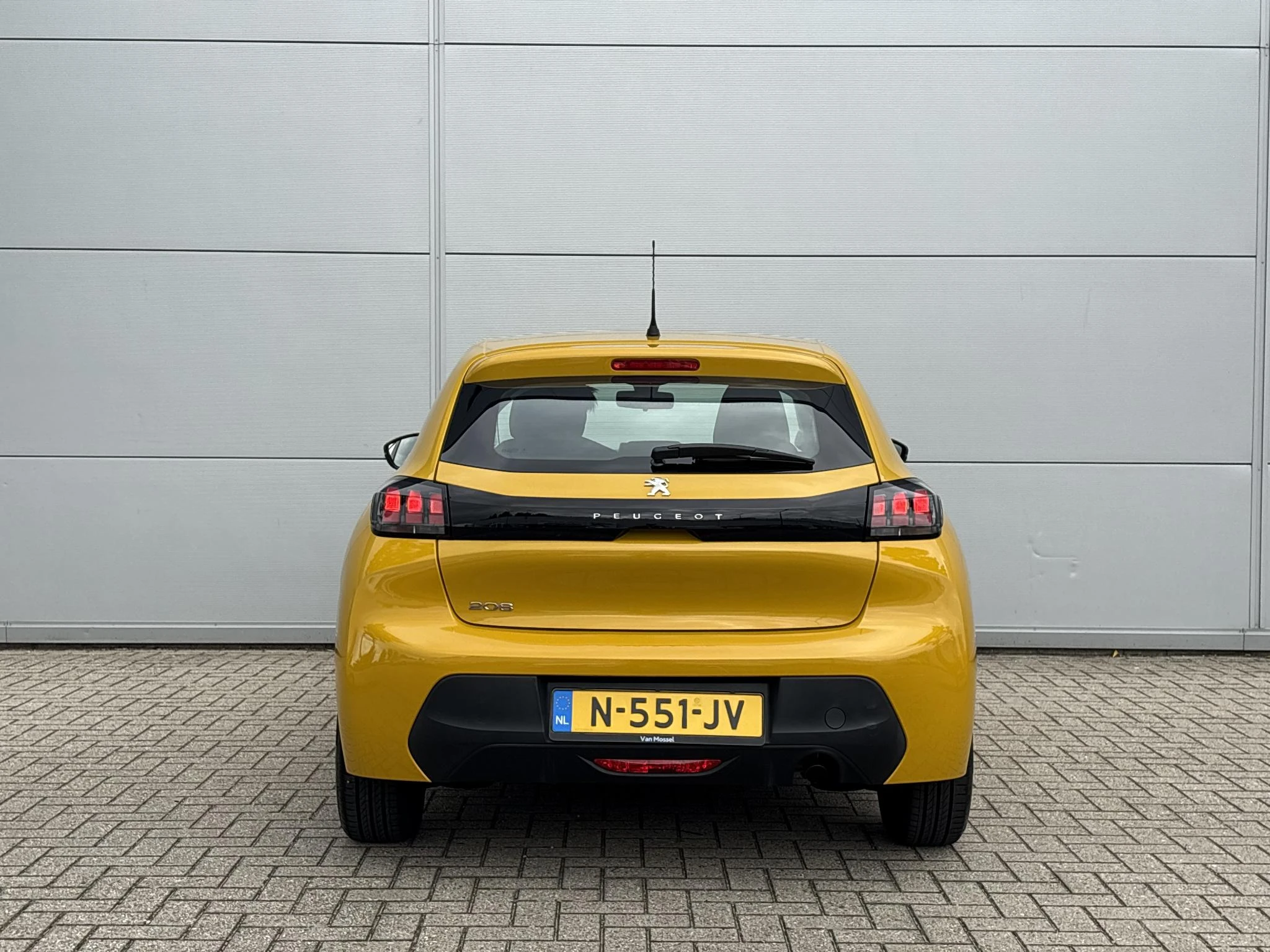 Peugeot-208-image-3
