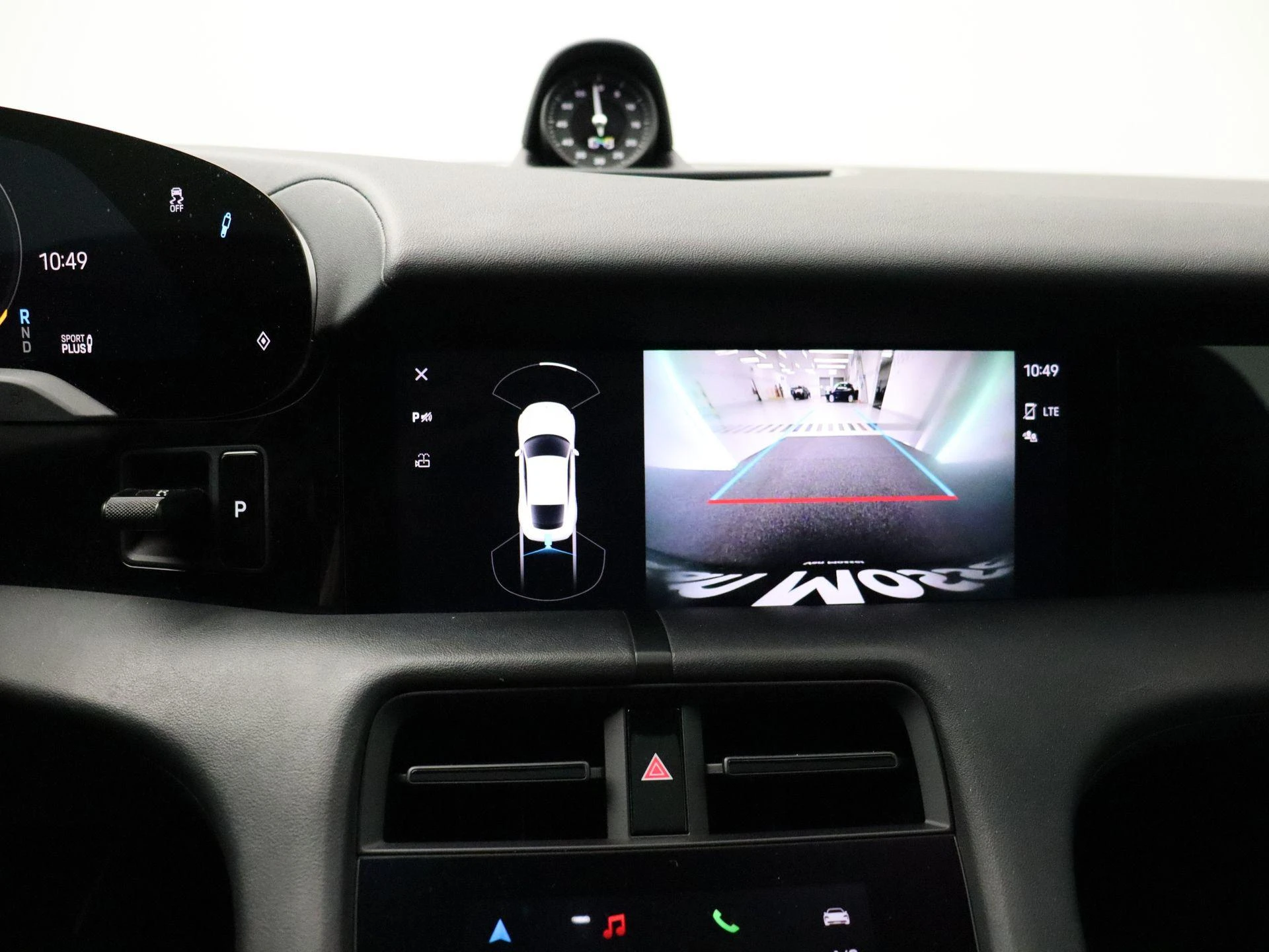 Porsche-Taycan-image-19