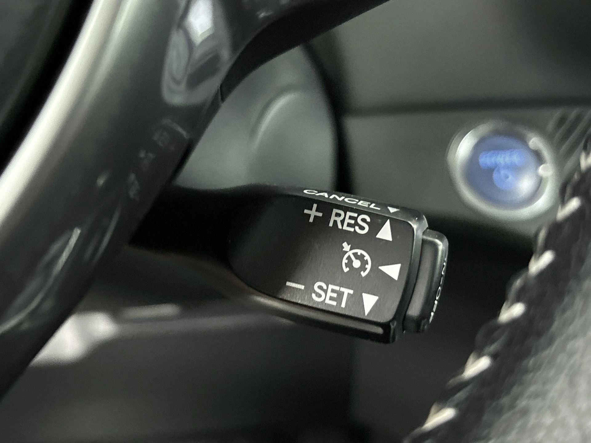 Toyota Yaris 1.5 Hybrid Trend Bi-Tone