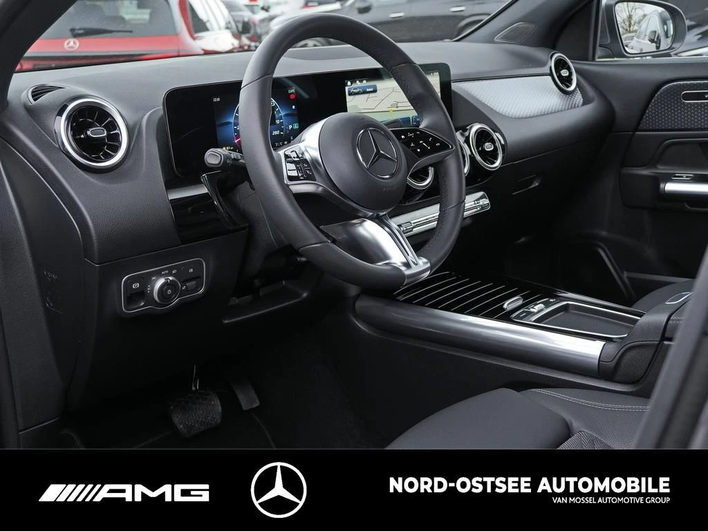 Mercedes-Benz-GLA-image-6