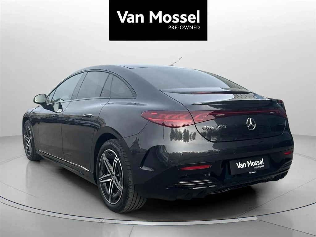 Mercedes-Benz-EQE-image-6