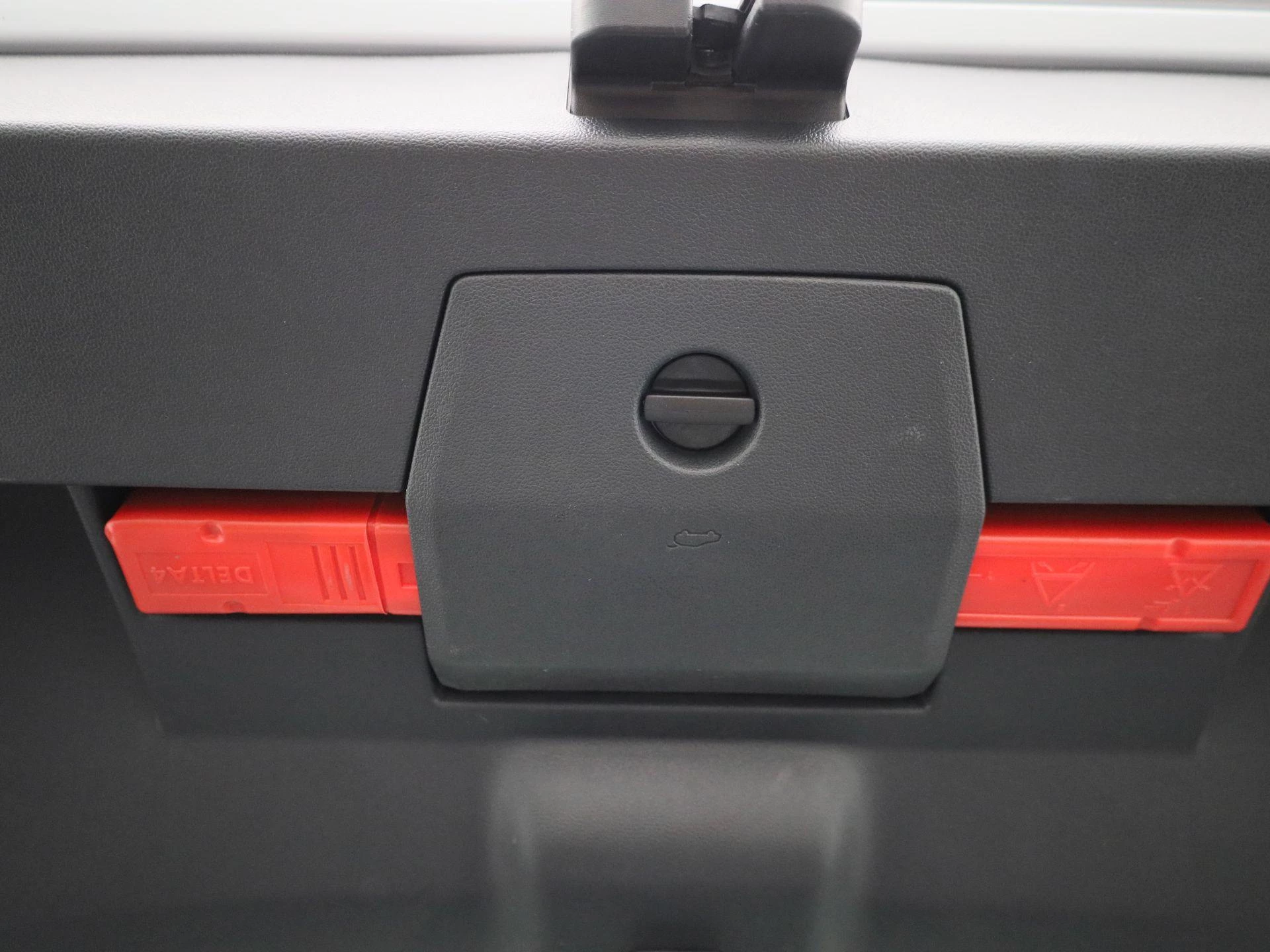 Volkswagen-Polo-image-11