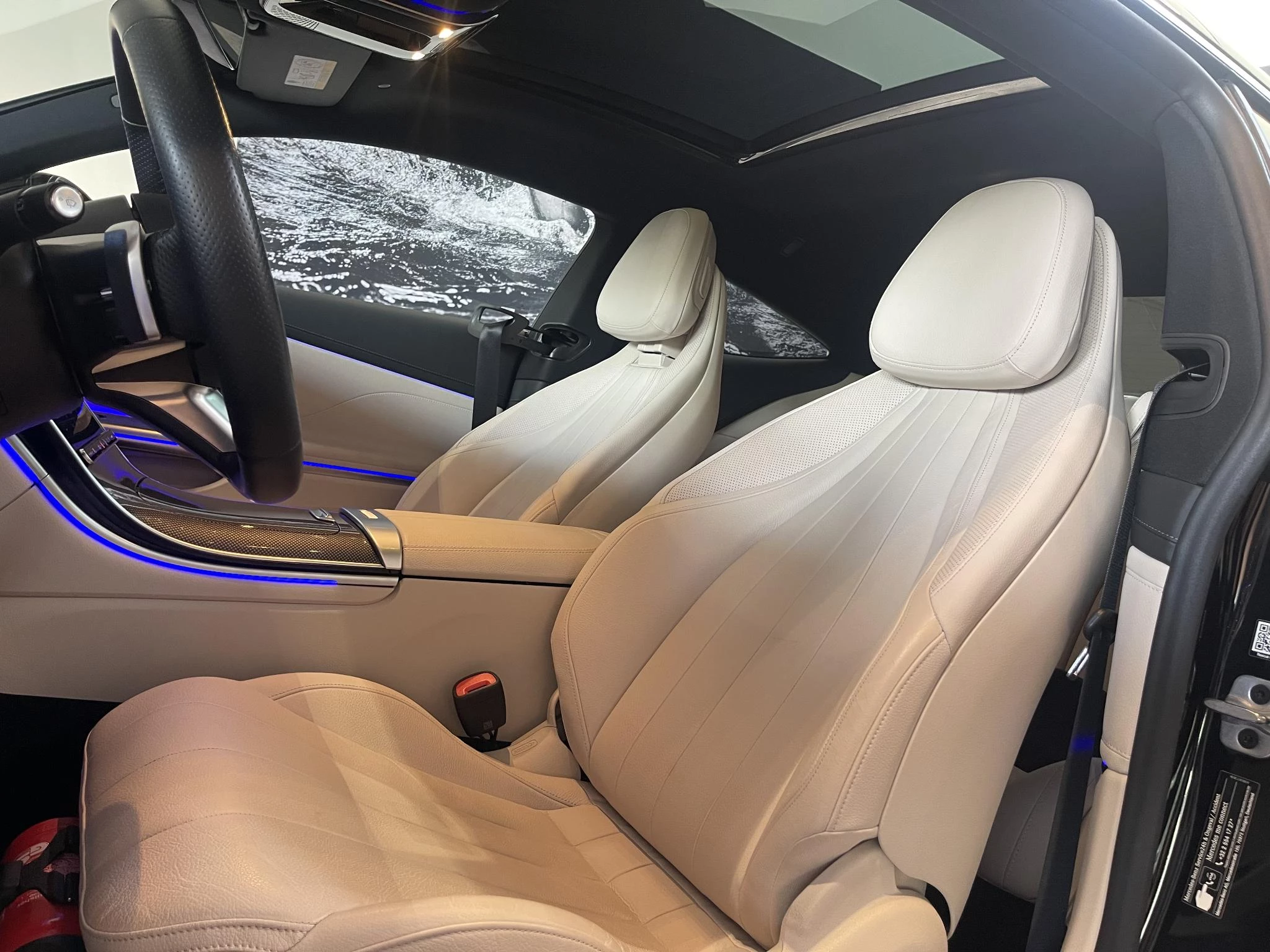 Mercedes-Benz CLE 200 AMG Line Coupé + LEDER + PANO DAK + BURMESTER + SURROUND VIEW +