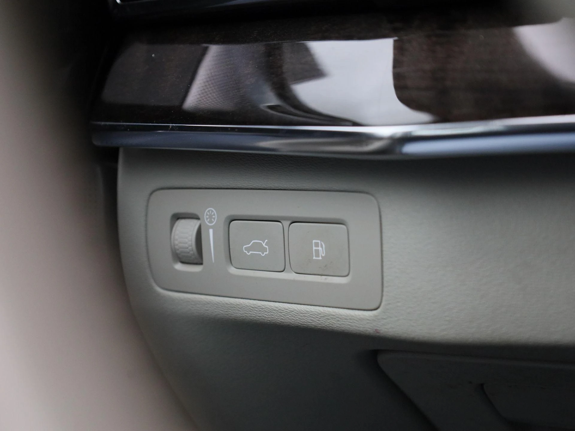 Volvo-XC90-image-26