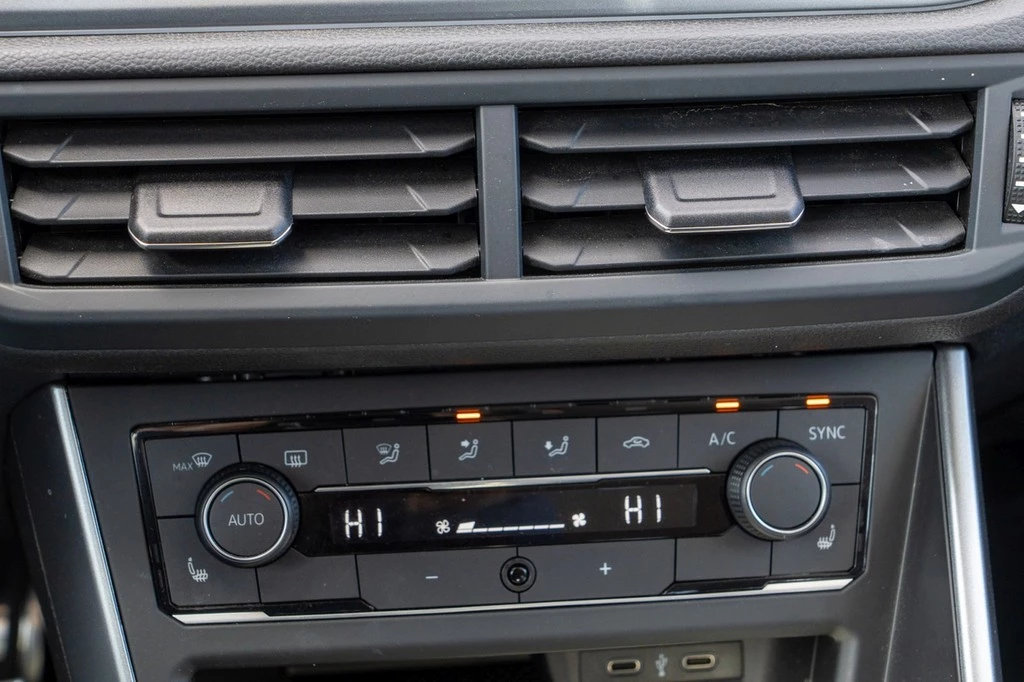 Volkswagen Polo 1.0 TSI Active App Connect, PDC, ZGV