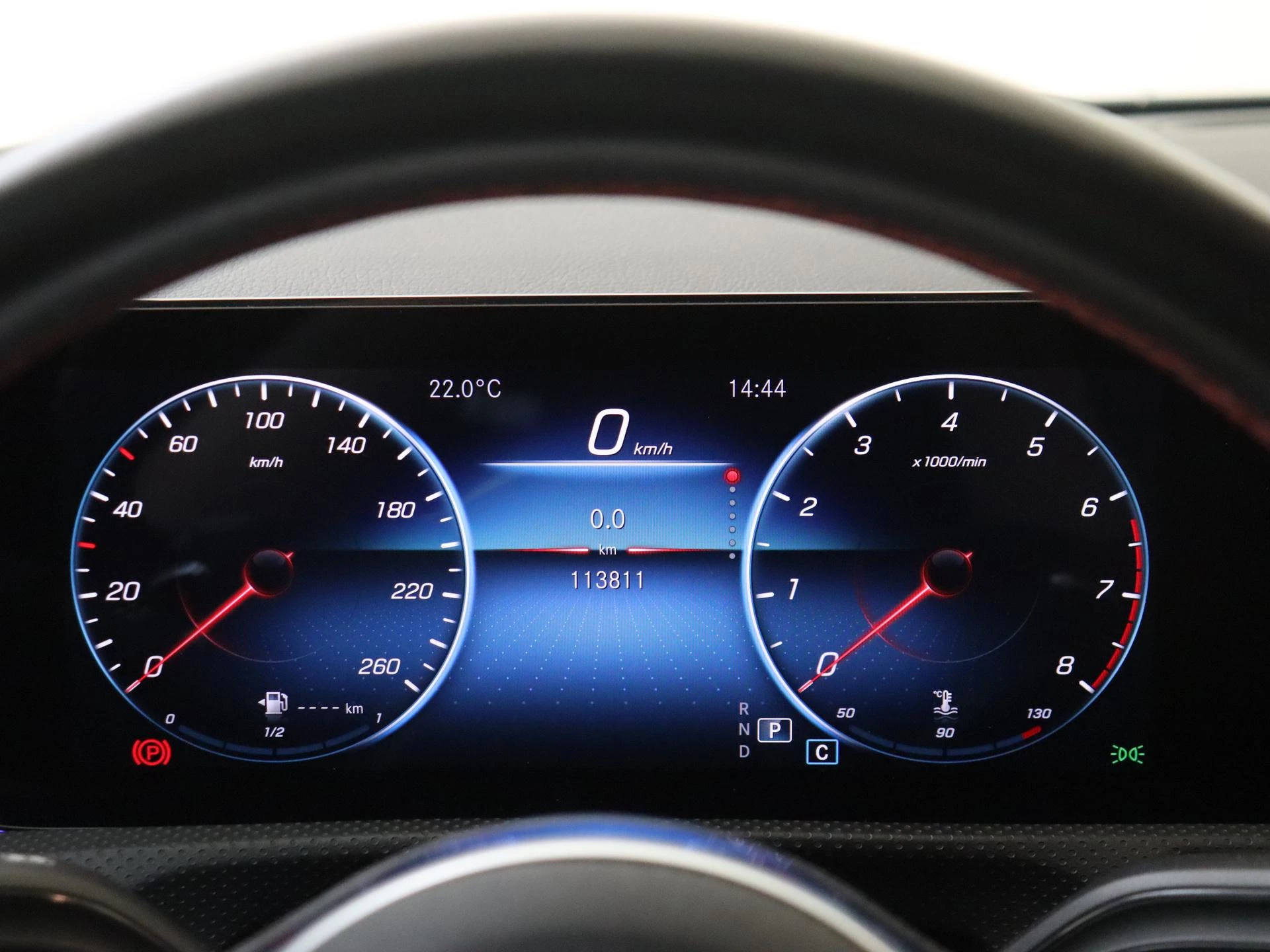Mercedes-Benz-CLA-image-11