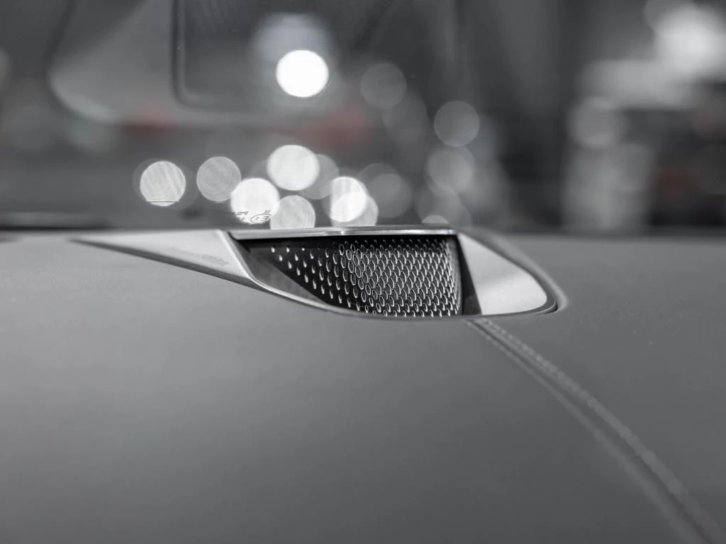 Aston Martin DB12 Coupe Bowers & Wilkins