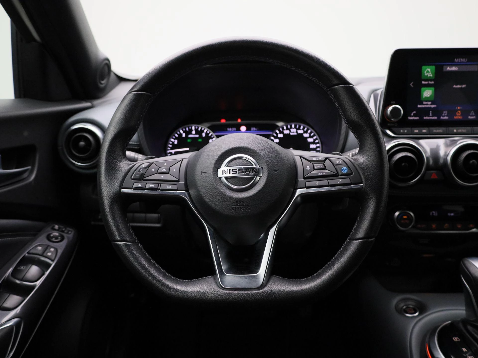 Nissan-Juke-image-2