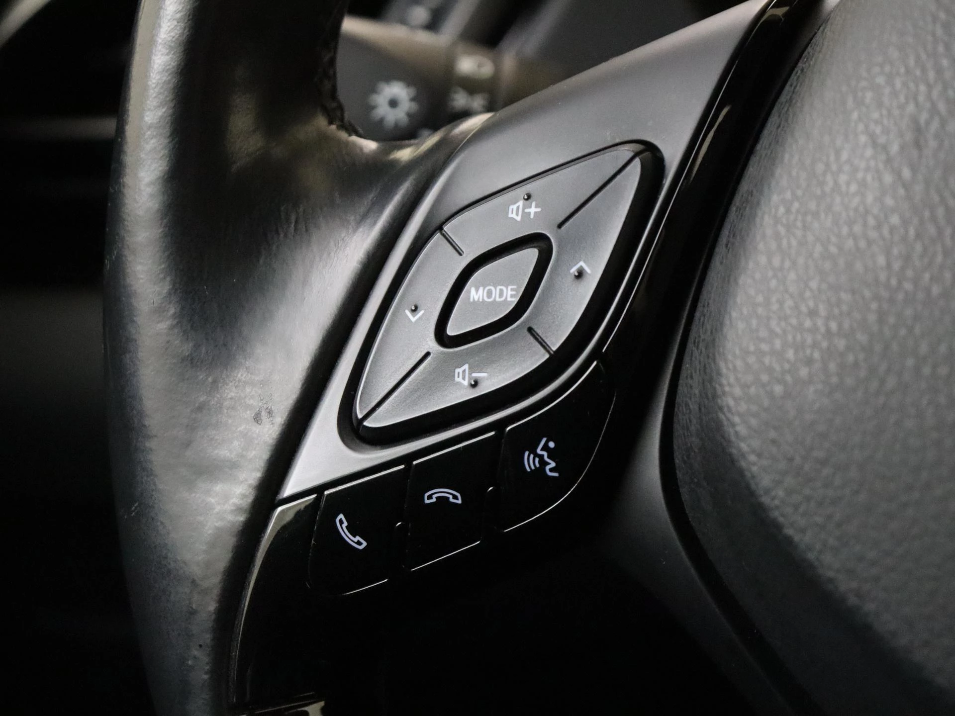 Toyota C-HR 1.8 Hybrid Style Ultimate