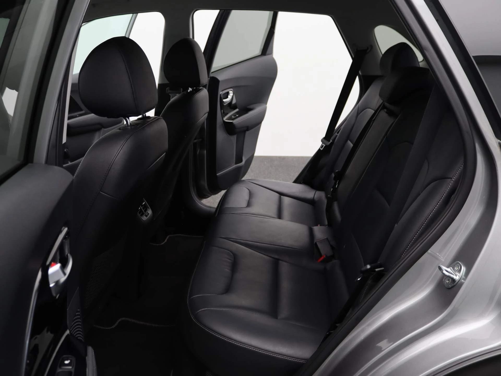 Kia-Niro-image-12