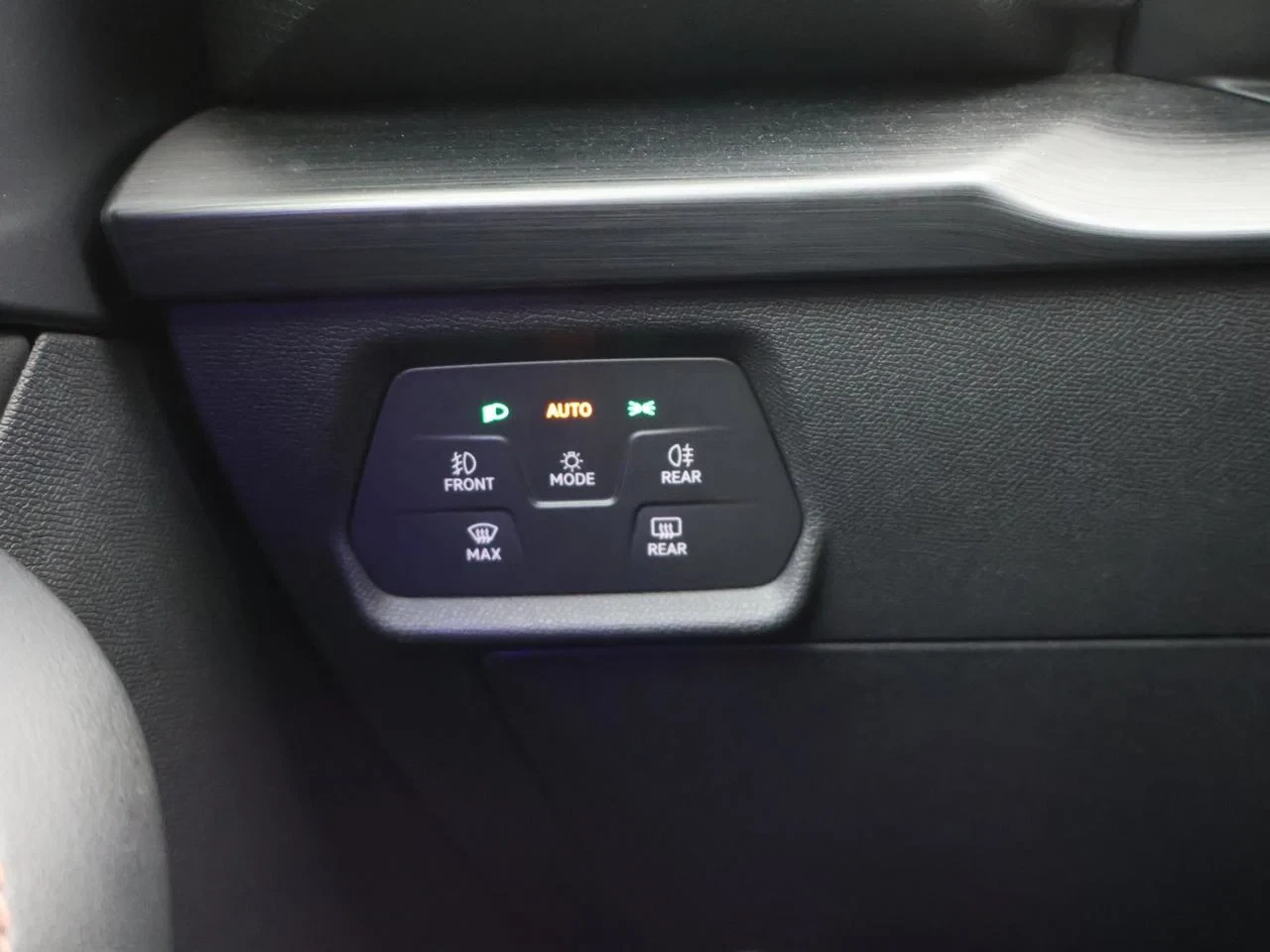 CUPRA Leon Sportstourer ST e-Hybrid (PHEV) Leon Break 1.4e-PHEV 204PK *AUTOMAAT*LEDER*SPORTZETESL*CAMERA*PDC*CRUISE*NAVI*APP-CONNECT*AIRCO*...*
