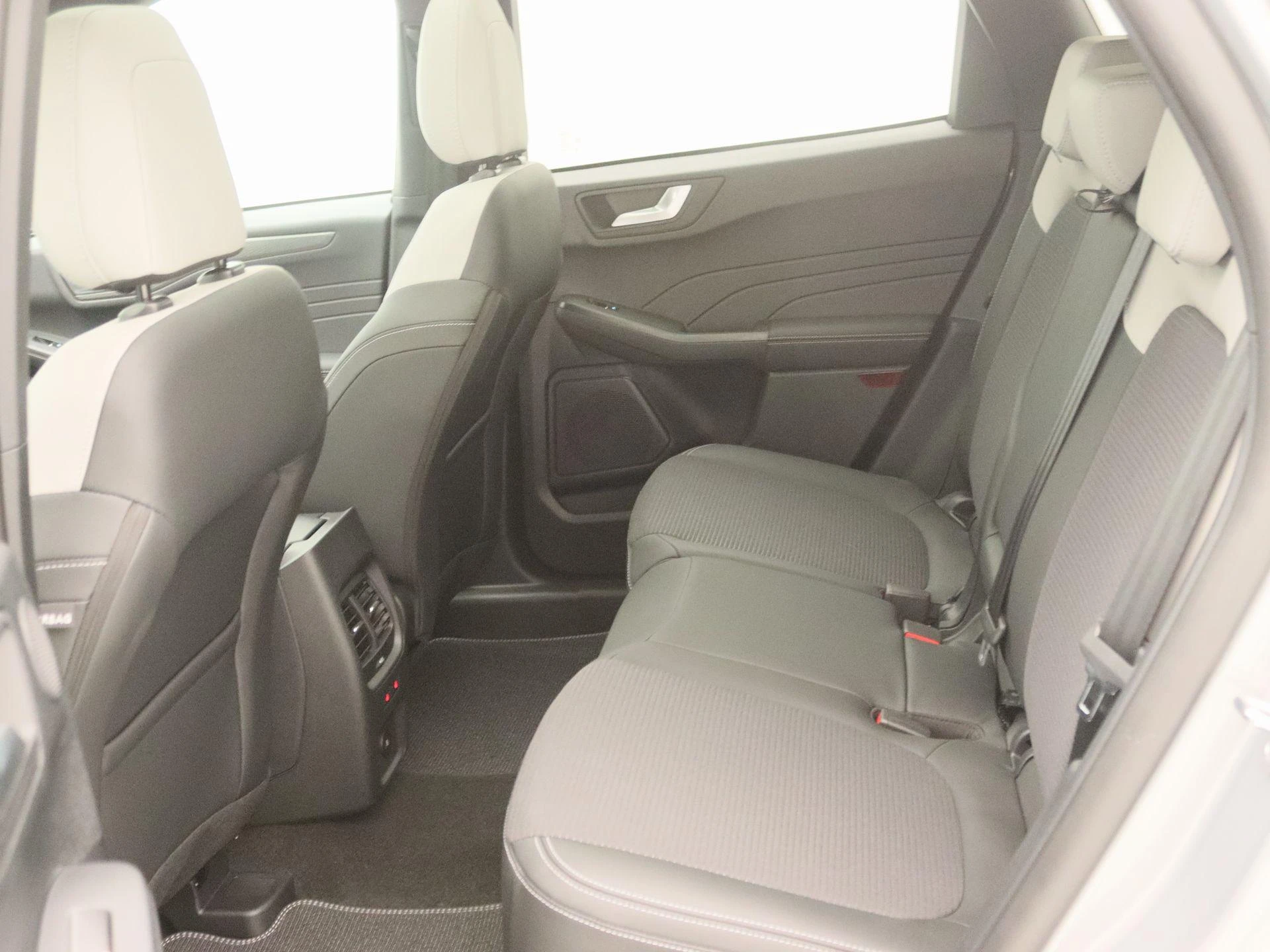 Ford-Kuga-image-10