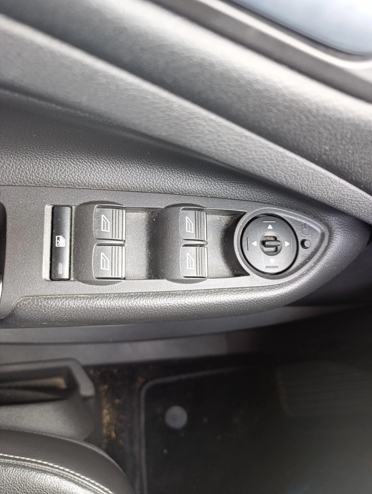 Ford-Kuga-image-16