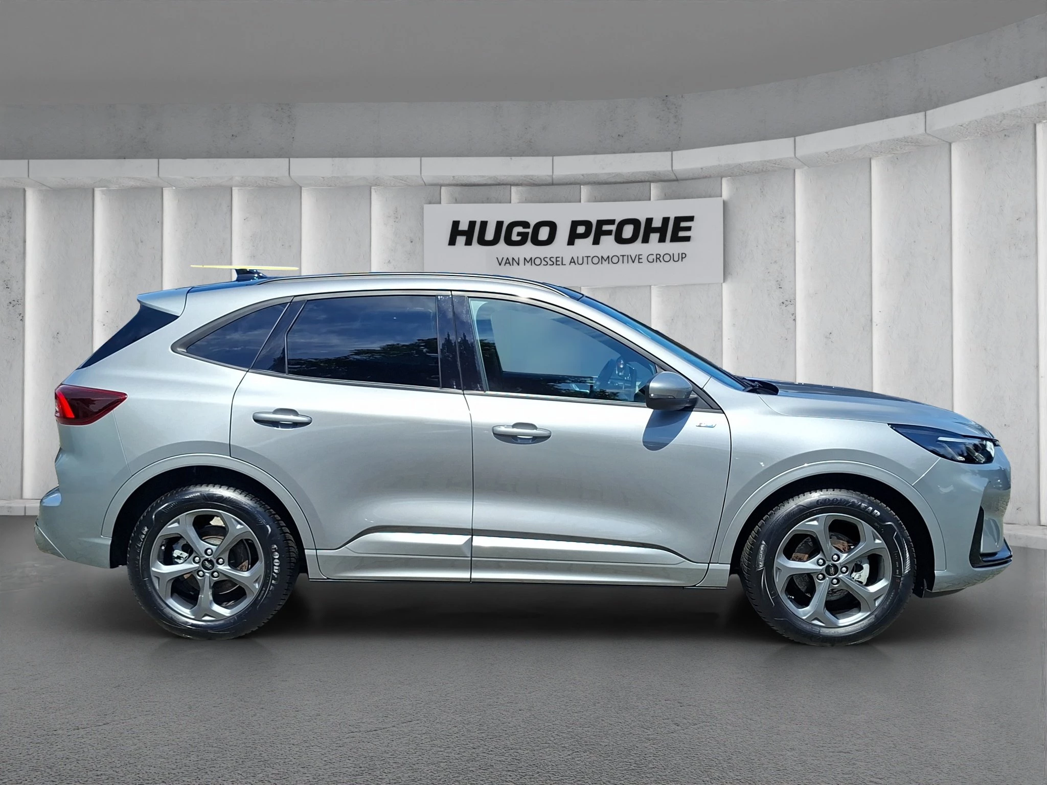 Ford Kuga ST-Line Aut.*PANO*KAM*LED-MATRIX*NAVI*GRA*WINTER-PKT.