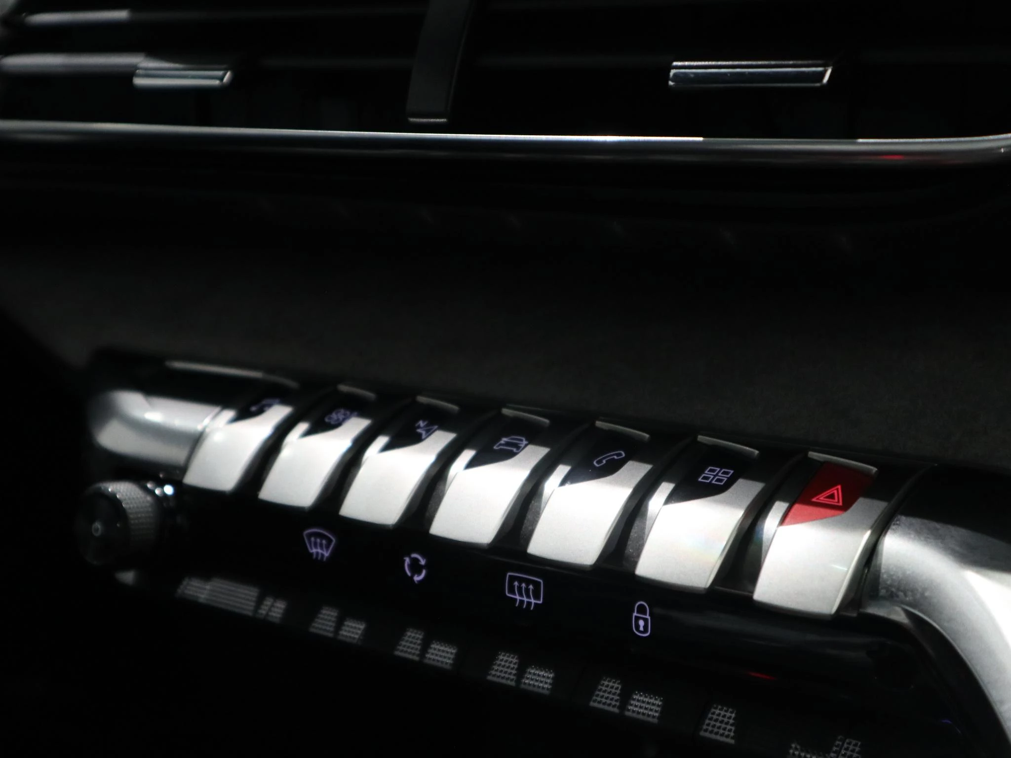 Peugeot-5008-image-19
