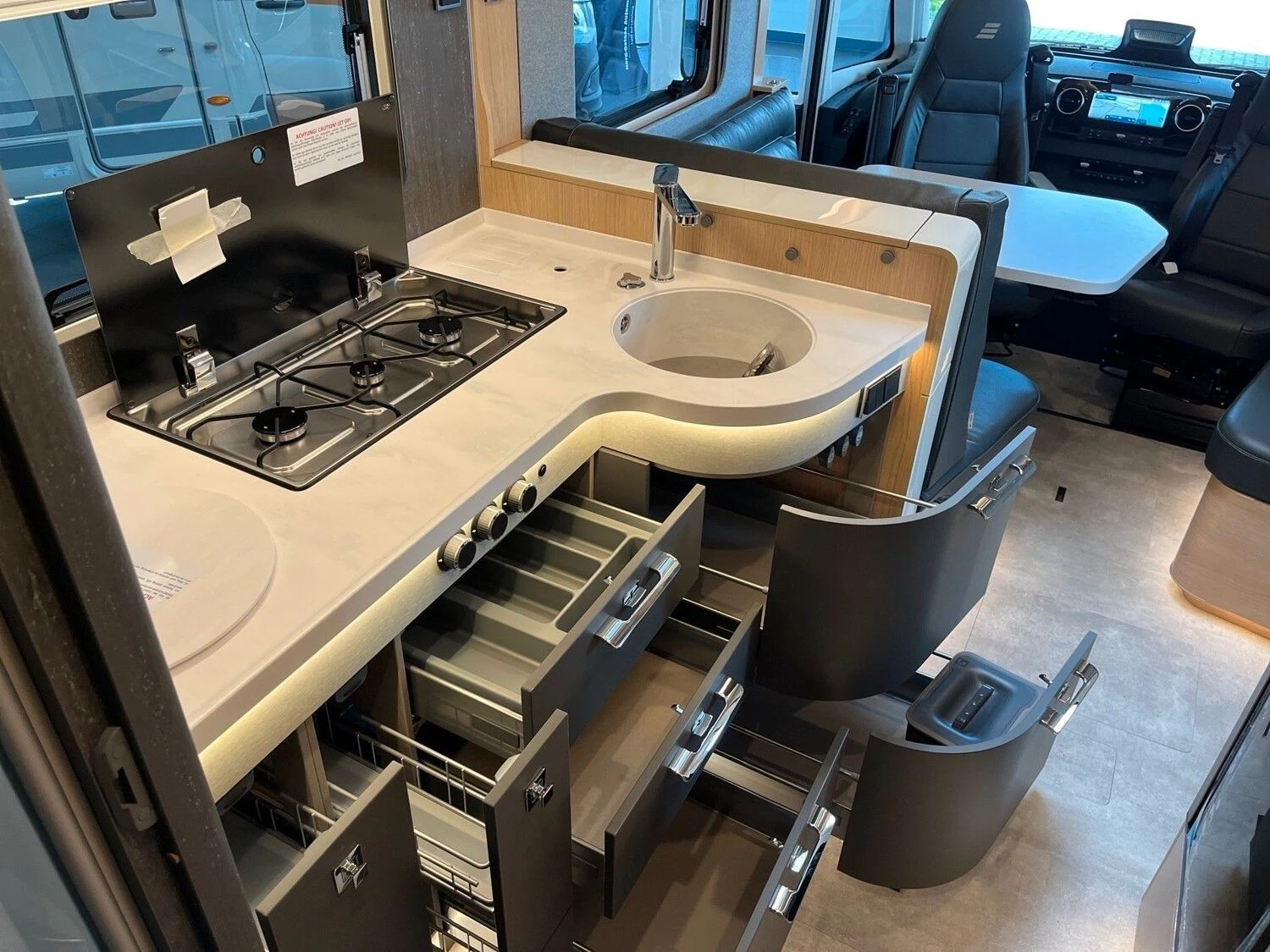 Hymer--image-12