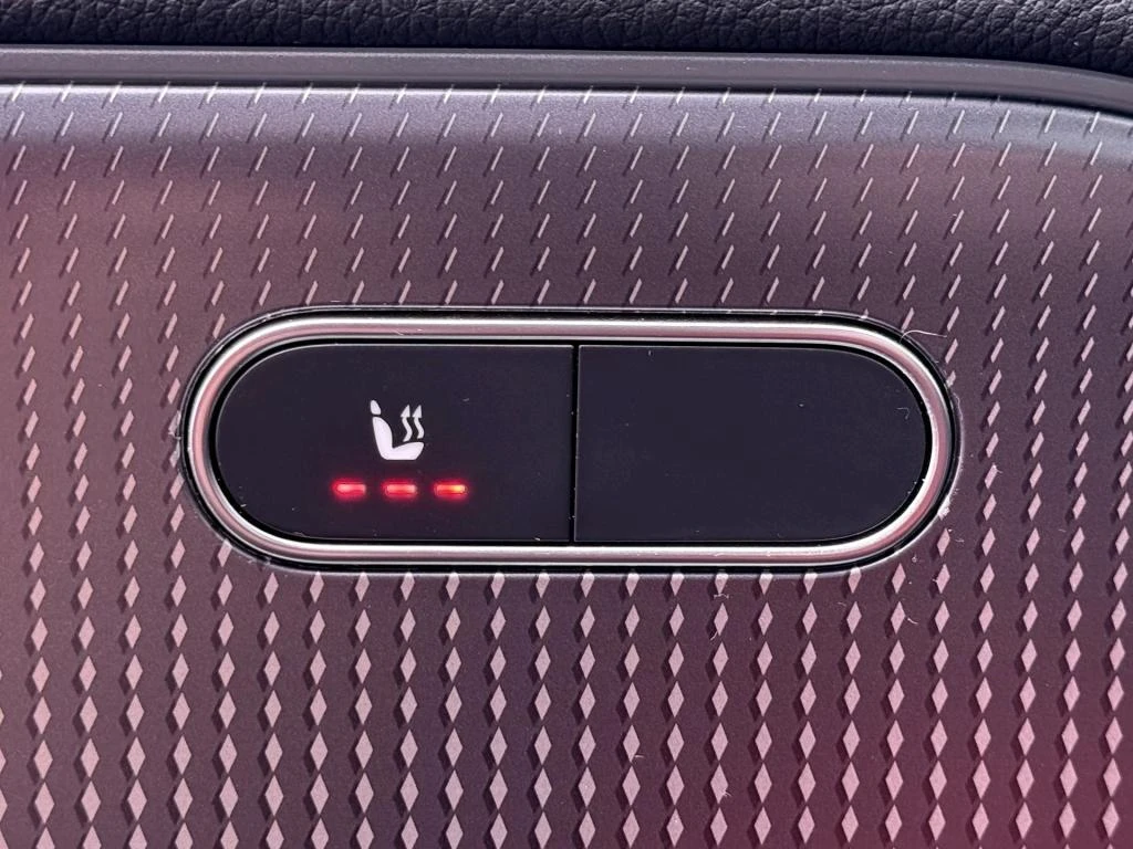 Mercedes-Benz-EQA-image-8