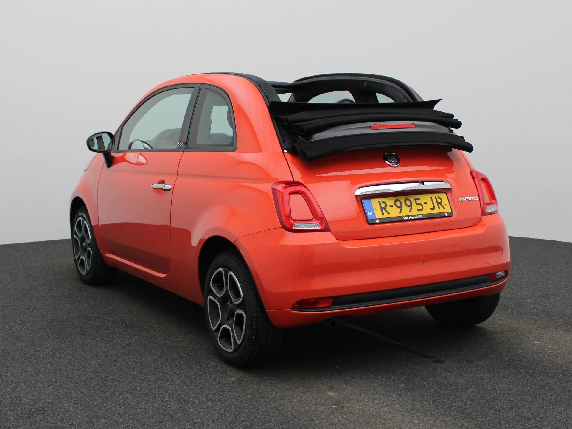 Fiat-500C-image-1