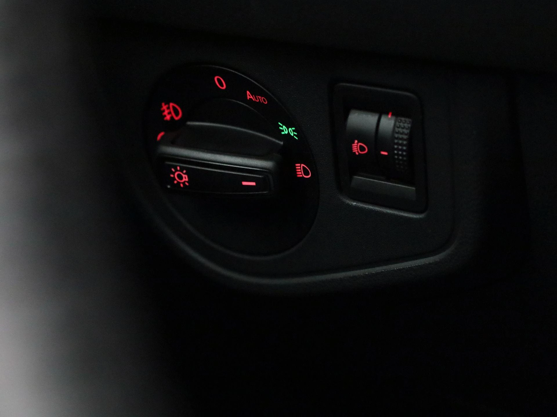 Volkswagen-Polo-image-21